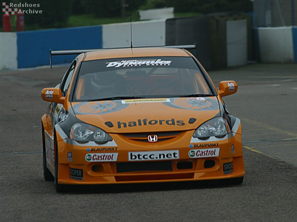 Team Halfords Honda Integra R
