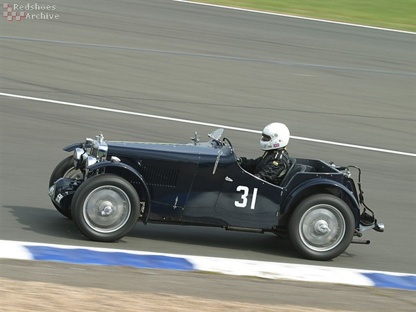 John Dutton - MG K2