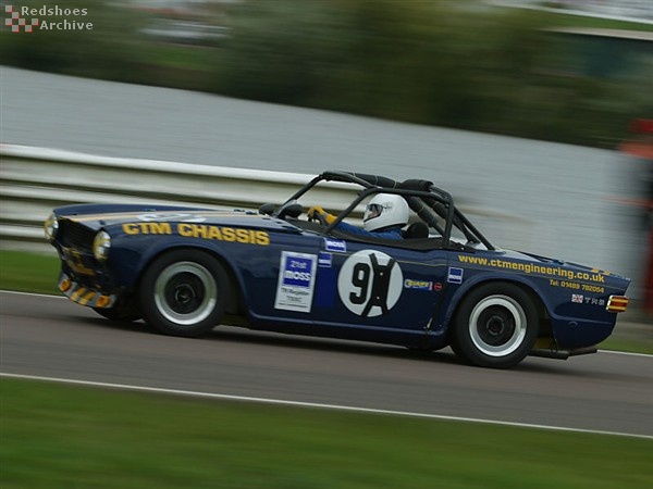 Simon Knowles - Triumph TR6