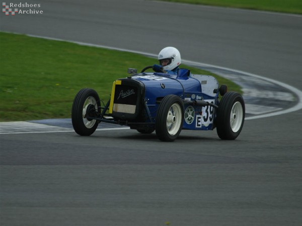 Austin 7 Mouse