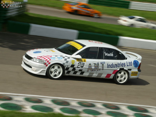 Matt Hale - Vauxhall Vectra