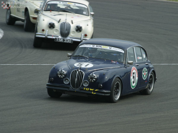 Derek Pearce - Jaguar Mk11