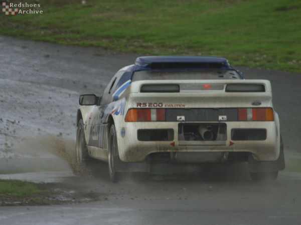 Ford RS200