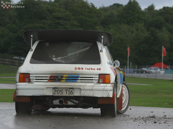 Peugeot 205 T16
