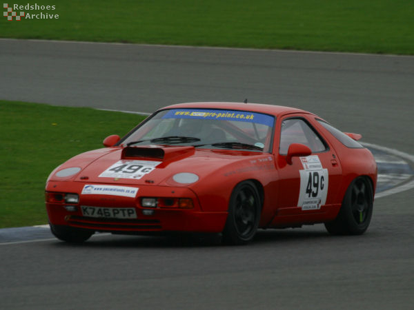 Porsche 928