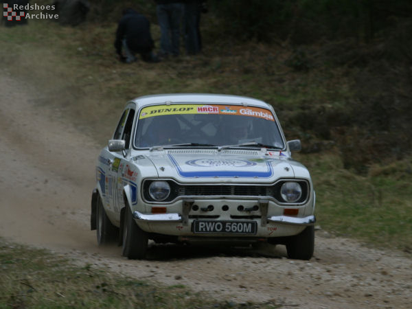 Bob Gibbons / Stuart Cardell - Ford Escort RS2000