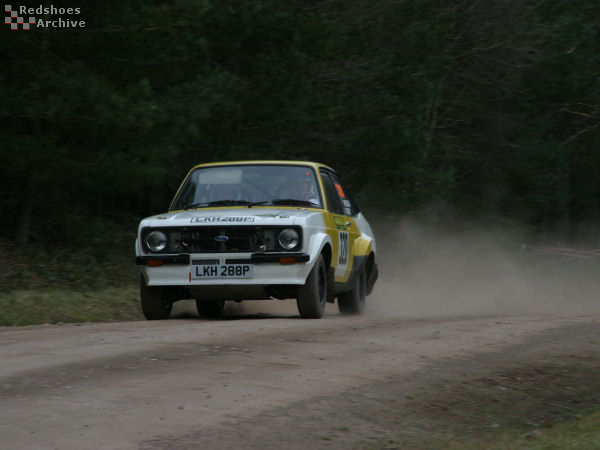 Keith Stones / Paul Briggs - Ford Escort RS1800