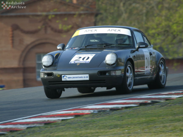 Malcolm Jones - Porsche 964