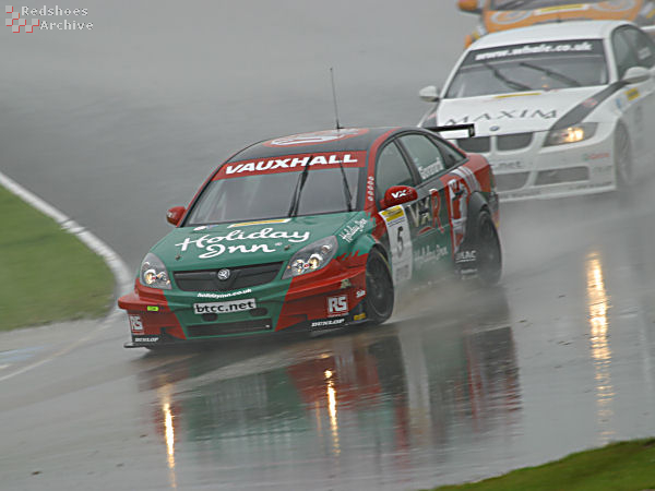 Fabrizio Giovanardi - Vauxhall Vectra