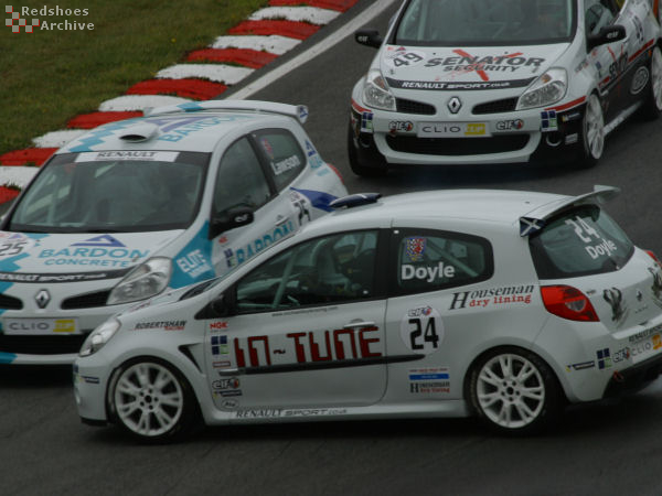 Michael Doyle gets sideways