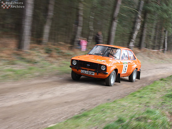 Simon Smith / Sylvia Earle - Ford Escort