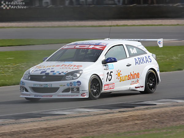 Martyn Bell - Vauxhall Astra Sport Hatch
