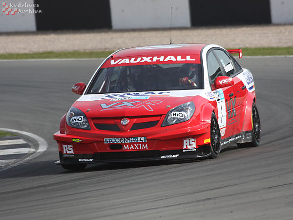 Fabrizio Giovanardi - Vauxhall Vectra
