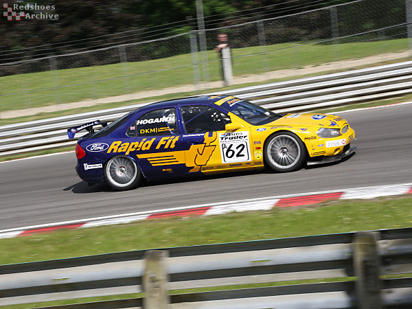 Bernard Hogarth - Ford Mondeo