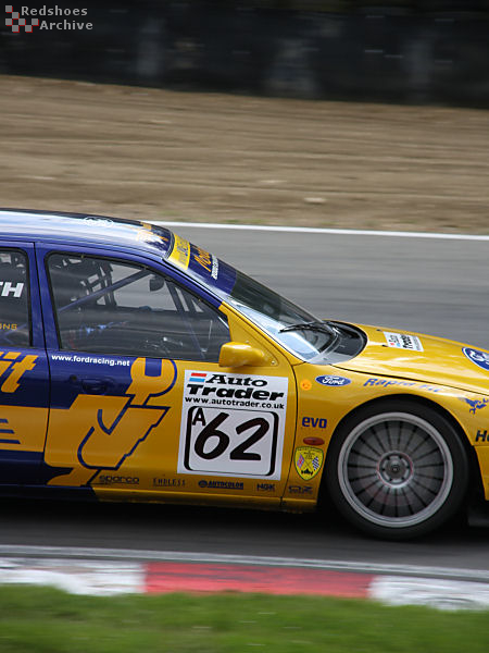 Bernard Hogarth - Ford Mondeo