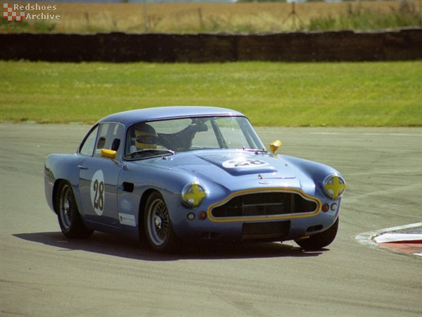 Aston Martin DB4