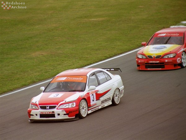 Simon Dickinson - Honda Accord