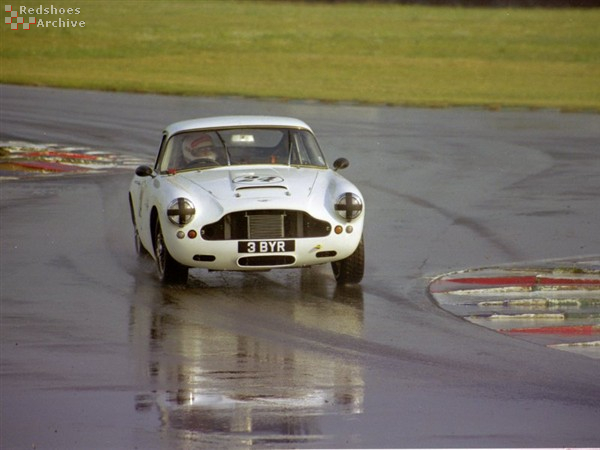 Aston Martin DB4