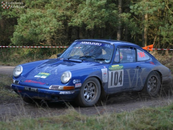 Steve Perez / Jonty Bolsover - Porsche 911