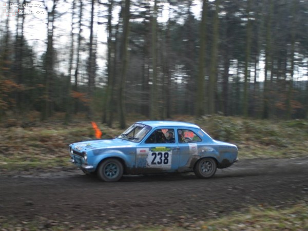 John Dixon / Gavin Heseltine - Ford Escort