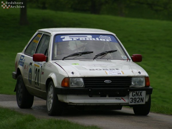 Robert Newell / Clare Bullion - Ford Escort G3