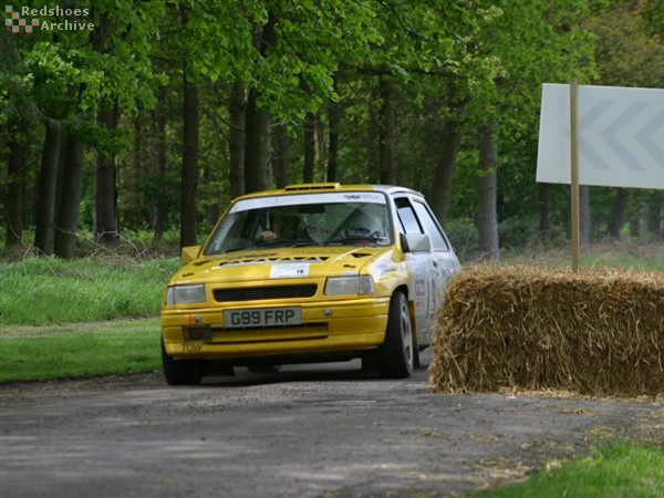 Richard Egger / Susie Carrermole - Vauxhall Nova