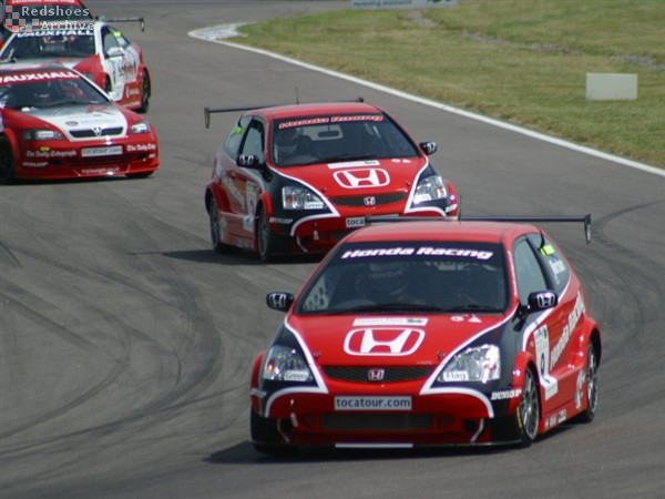 Hondas lead