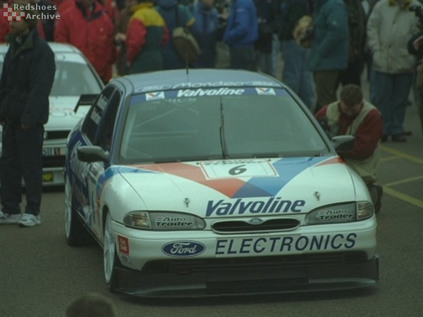 Team Mondeo - Ford Mondeo