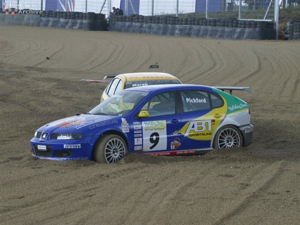 Pickford in the gravel