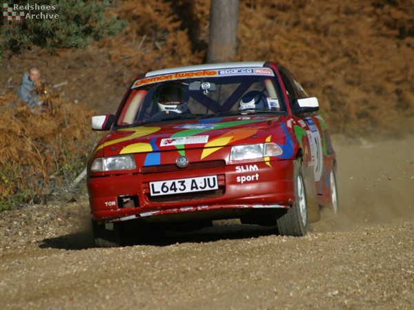 Simon Wallis / Michael Orchard - Vauxhall Astra GSi