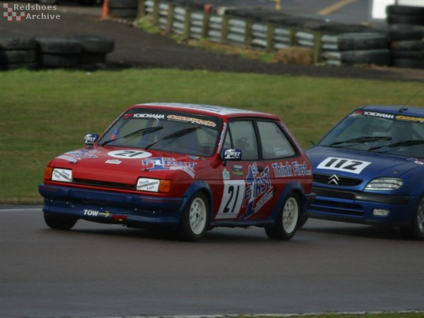 Simon Howard - Fiesta XR2