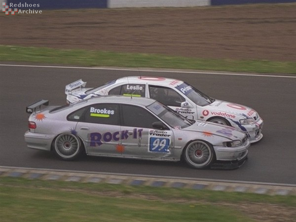 David Leslie overtake Lee Brookes